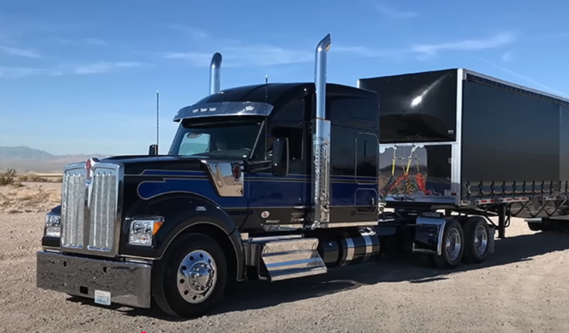 тягач Kenworth W990
